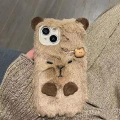 Защитный чехол для телефона с пушистым мехом капибары для iPhone 16, 15, 13, 12, 11, 14 Pro Max XS XR 7, 8 Plus X SE, милый плюшевый чехол, 1, For iPhone 12