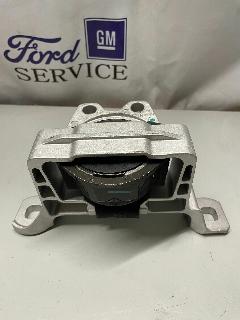 Опора (подушка) ДВС правая Ford Focus 2-3/C-max/Volvo C30 S40 V50 1.4-1.6L Аналог, светло-серый