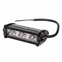 Фара светодиодная OFF ROAD 105*30*50мм прямоугольная 12V/24V 18W 6000К SKYWAY 3 диода Дальний свет (S07201076)
