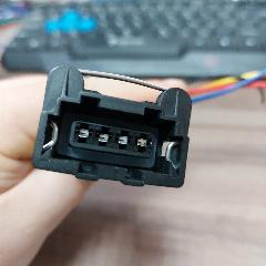Разъем (штекер) автомобильный 4 контакта катушки зажиг. Peugeot Citroen C2 C3 Berlingo Chery Amulet Tiggo (черный / фиолетовый))