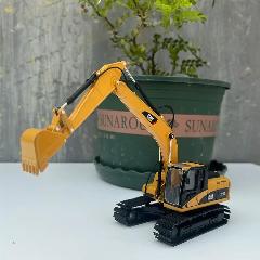 Модель гусеничного экскаватора JERREN CAT 320D L 1:50
